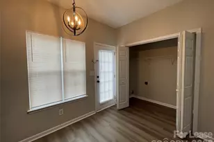 3129 Nevin Pl Dr, Charlotte, NC 28269 - Photo 11