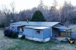 5425 Old Creek Rd, Morganton, NC 28655 - Photo 17