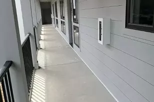 19546 Greentree Way, Cornelius, NC 28031 - Photo 3