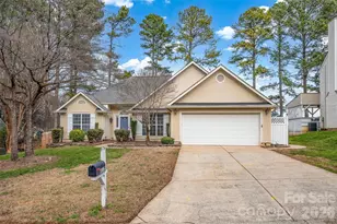 9117 Strattonville Ct, Huntersville, NC 28078 - Photo 1