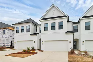 6029 Mariemont Cir, Charlotte, NC 28226 - Photo 3