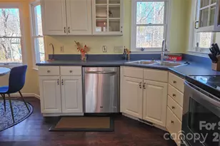 28 Sweetbriar Ct, Asheville, NC 28803 - Photo 13