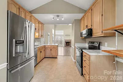 8414 Woodford Bridge Drive, Charlotte, NC 28216 - Photo 9