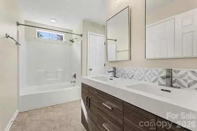 8414 Woodford Bridge Drive, Charlotte, NC 28216 - Photo 17