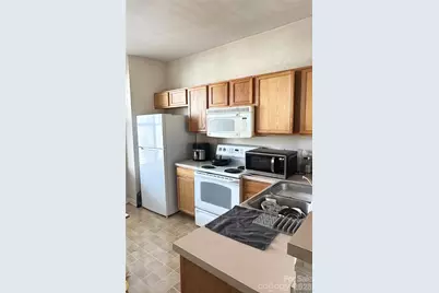 2750 Avalon Loop Road, Charlotte, NC 28269 - Photo 7