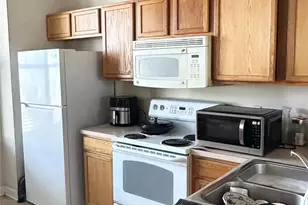 2750 Avalon Loop Rd, Charlotte, NC 28269 - Photo 7