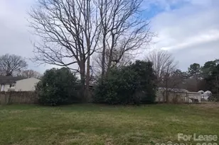 201 Eastwood Dr, Mount Holly, NC 28120 - Photo 13