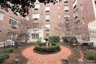 301 W 10th St, Charlotte, NC 28202 - Photo 15