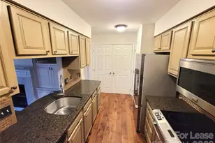 3623 Colony Crossing Dr, Charlotte, NC 28226 - Photo 3