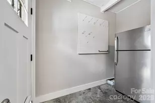 21 Hilldale Rd, Asheville, NC 28803 - Photo 9