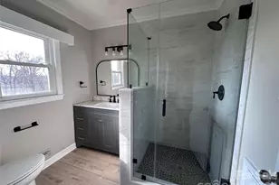 33 Lake St, Badin, NC 28009 - Photo 3