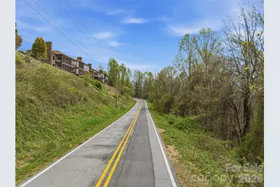 4164 Laurel Park Highway #10, Hendersonville, NC 28739 - Photo 17