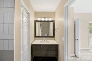 301 Queens Rd, Charlotte, NC 28204 - Photo 25