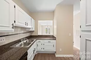 301 Queens Rd, Charlotte, NC 28204 - Photo 11