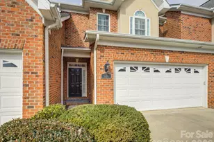 606 Crosswater Ln, Fort Mill, SC 29708 - Photo 3