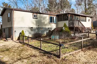 17 Bannister Dr, Asheville, NC 28804 - Photo 5