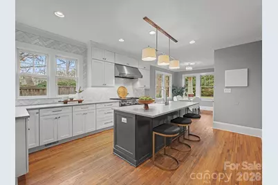 215 Circle Avenue, Charlotte, NC 28207 - Photo 13