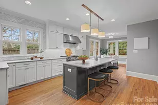 215 Circle Ave, Charlotte, NC 28207 - Photo 13