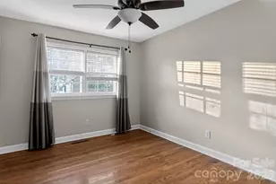 704 W 26th St, Lumberton, NC 28358 - Photo 15