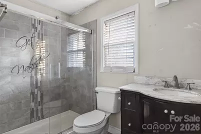 704 W 26th Street, Lumberton, NC 28358 - Photo 11