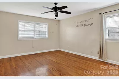 704 W 26th Street, Lumberton, NC 28358 - Photo 13