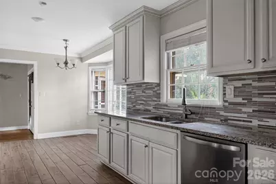 704 W 26th Street, Lumberton, NC 28358 - Photo 3