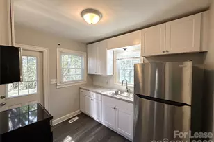 1408 Ivey Dr, Charlotte, NC 28205 - Photo 5