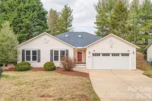 70 Forest Lake Dr, Asheville, NC 28803 - Photo 1