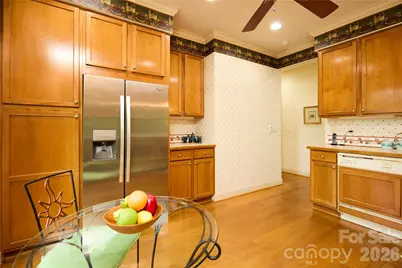 201 W Chimney Crossing, Hendersonville, NC 28739 - Photo 11