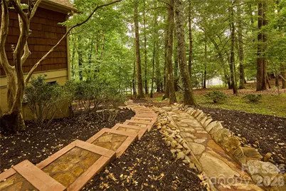 201 W Chimney Crossing, Hendersonville, NC 28739 - Photo 29