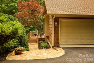 201 W Chimney Crossing, Hendersonville, NC 28739 - Photo 35