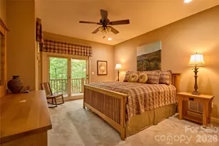 201 W Chimney Crossing, Hendersonville, NC 28739 - Photo 21