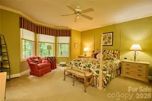 201 W Chimney Crossing, Hendersonville, NC 28739 - Photo 15