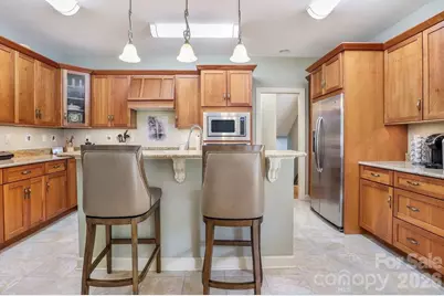 301 Gateway Drive, Hendersonville, NC 28739 - Photo 17