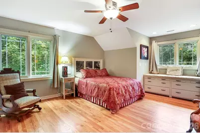 301 Gateway Drive, Hendersonville, NC 28739 - Photo 27