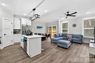 1933 St Mark St, Charlotte, NC 28216 - Photo 7