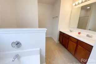 3727 Pimilico Trace Ln, Charlotte, NC 28216 - Photo 15