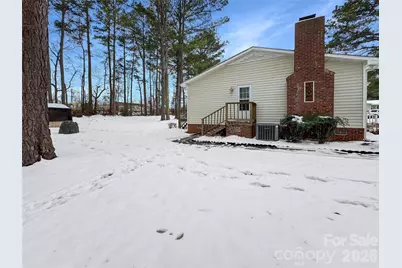 8923 Faires Road, Charlotte, NC 28215 - Photo 3