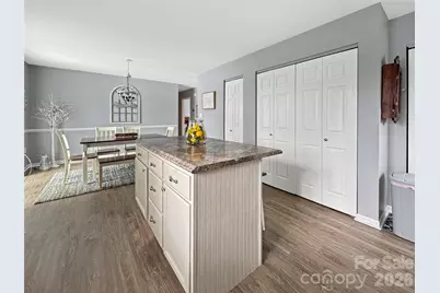 8923 Faires Road, Charlotte, NC 28215 - Photo 11