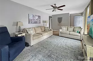 8923 Faires Rd, Charlotte, NC 28215 - Photo 9