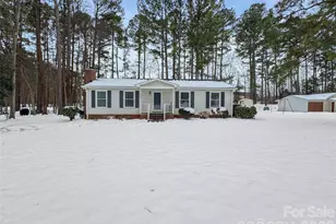 8923 Faires Rd, Charlotte, NC 28215 - Photo 5