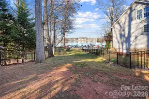 21647 Crown Lake Dr, Cornelius, NC 28031 - Photo 29