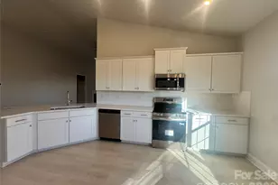 3934 Port Richmond Ave, Gastonia, NC 28056 - Photo 9