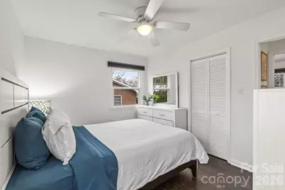 4930 Crestmont Drive, Charlotte, NC 28205 - Photo 23