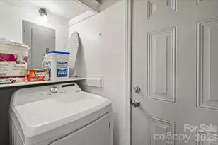 4930 Crestmont Dr, Charlotte, NC 28205 - Photo 31