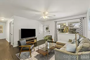 4930 Crestmont Dr, Charlotte, NC 28205 - Photo 5