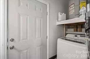 4930 Crestmont Dr, Charlotte, NC 28205 - Photo 25