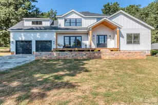 4899 Moonlite Bay Dr, Sherrills Ford, NC 28673 - Photo 1