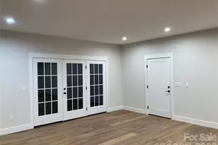 4899 Moonlite Bay Dr, Sherrills Ford, NC 28673 - Photo 3