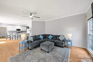 17235 Glassfield Dr, Huntersville, NC 28078 - Photo 9